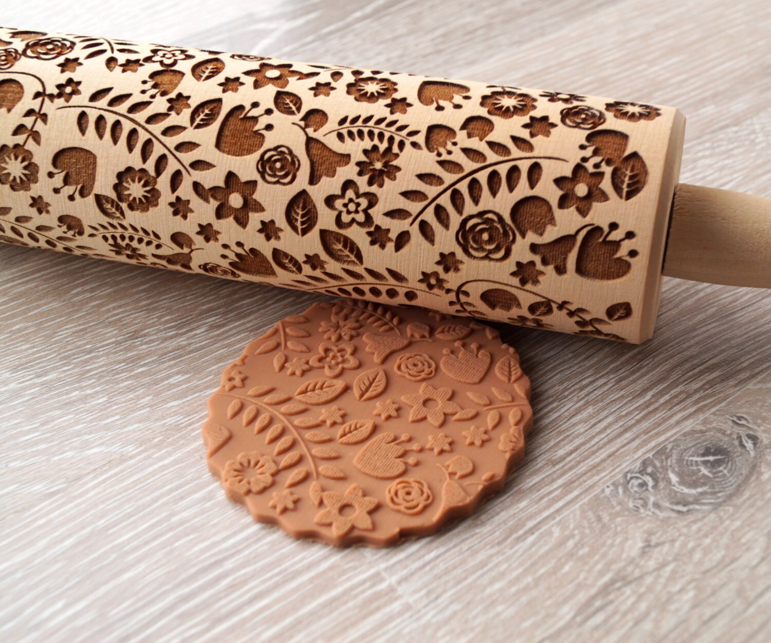 Embossing rolling pin Floral design Cookie decorating