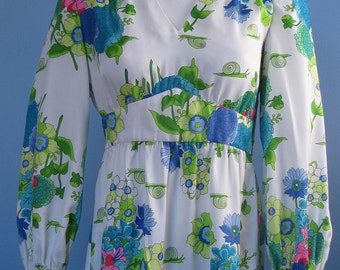 Vintage 60’s 70s Hippie Boho Dynasty Floral Snail Empire Waist Maxi Dress S M