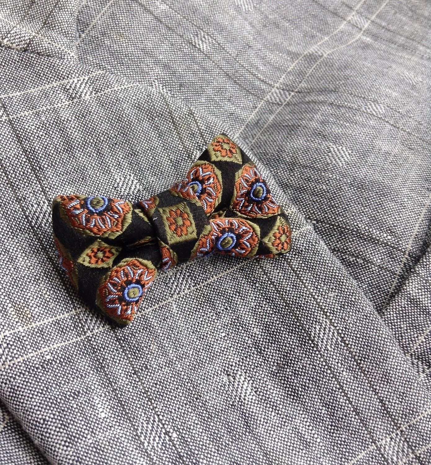 Mens Lapel Pin Bow Tie Lapel Pin Silk by exquisitelapel on Etsy