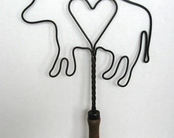Vintage Wire Cow with Heart Rug Beater - Wood Handle