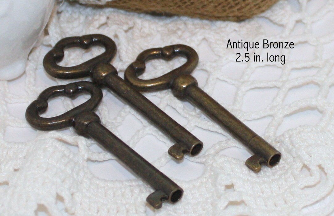 Antique Bronze Keys Key to My Heart Reproduction Keys