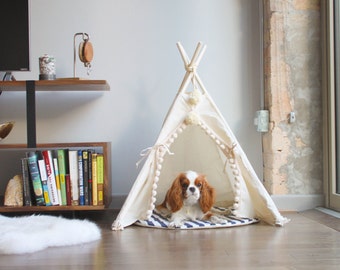 Pet tipi with poles and pad: 4 pole pet tipi, teepee, tepee, wigwam, petbed, dog bed, cat bed, cat teepee with base, pad