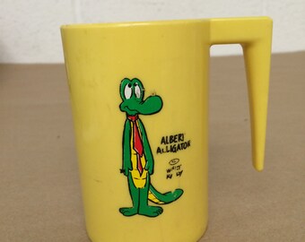 Vintage Plastic Albert Alligator Cup