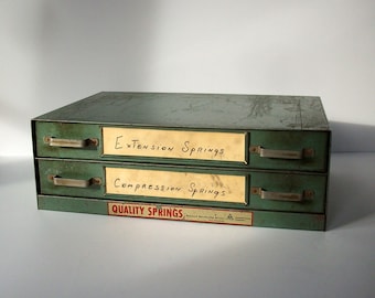 Vintage 2 Drawer Metal Cabinet / Metal Springs Cabinet / Quality Springs Co / Divided Drawer Metal Cabinet / Table Top Metal Cabinet / Green