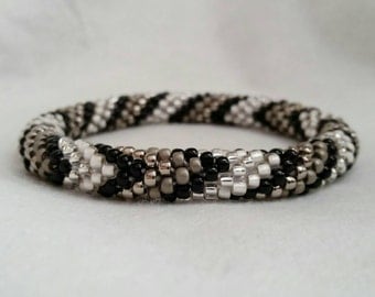 Black and White V-Pattern Seed Bead Crochet Bangle - Ready to Ship