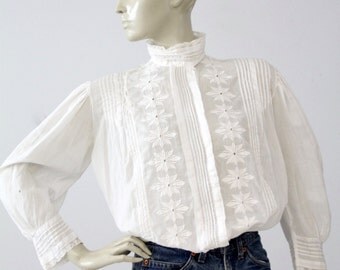 1900s blouse, antique white cotton top with floral embroidery