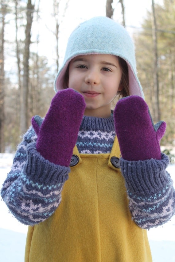 Wool Kids Mittens / Fleece lined / Cozy Warm Winter Mittens