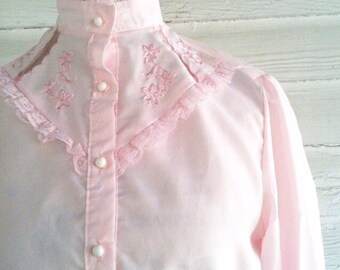 Vintage Secretary Shirt - COTTON CANDY Pink Vintage Blouse with Lace and Embroidered Flowerss