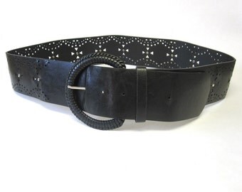 Wide Black Belt With Peek A Boo Cutouts Size Large
