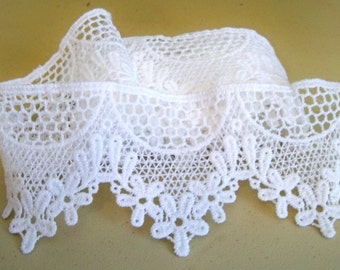 Items similar to White Lace Crochet Capelet / Off-white Lace Crochet ...