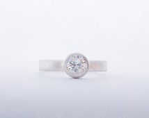 Alternative engagement rings ethical