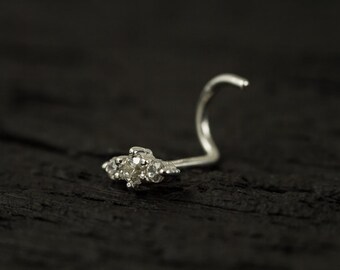 Triple CZ diamond nose stud / nose screw / nose ring