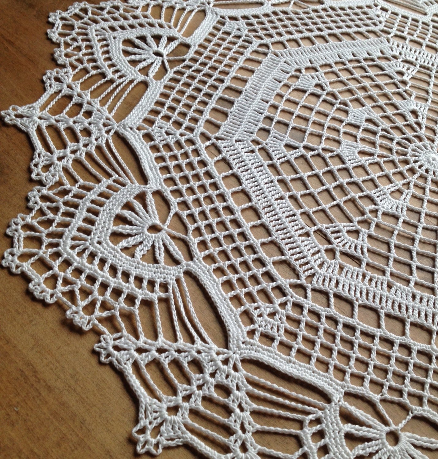Doily Table Linen Centerpiece Placemat Home by ArtisticNeedleWork