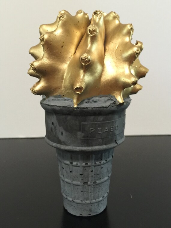 Peabo Cone in Gold - Blue Barrel / Cement