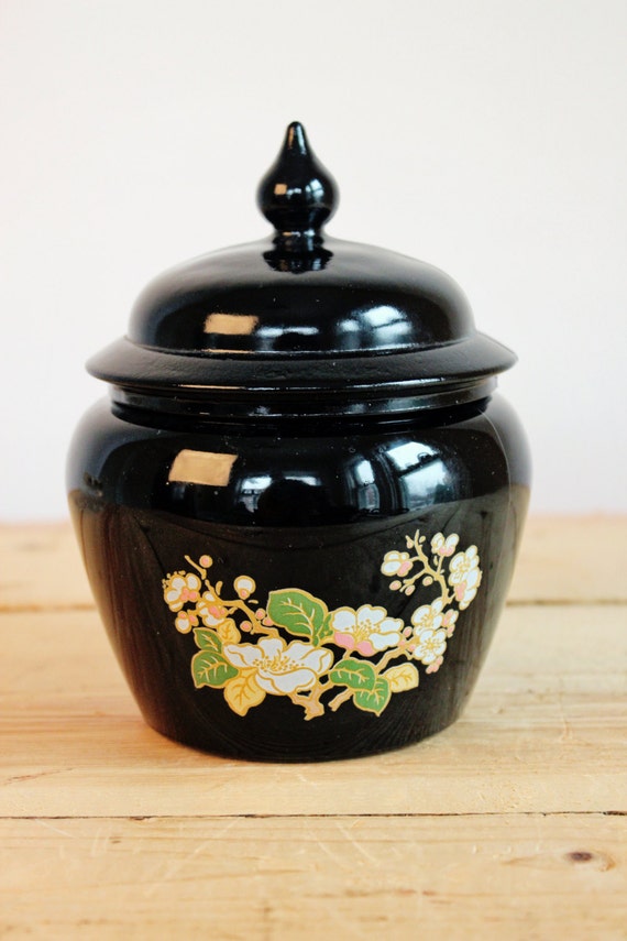 Splendid Avon collectible 11 vase.