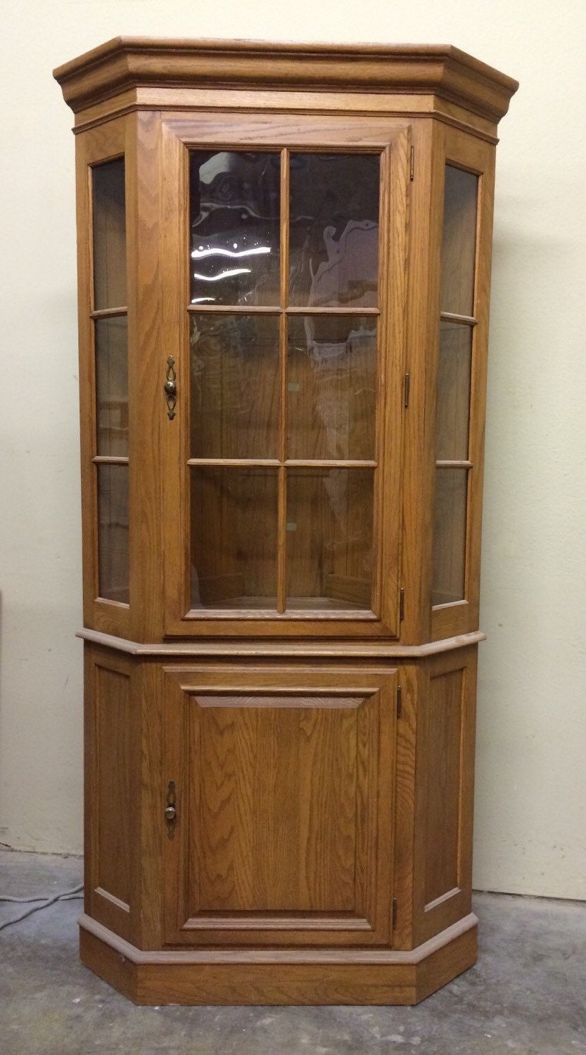 Curio Corner Cabinet Ethan Allen Vintage Lighted Glass ...