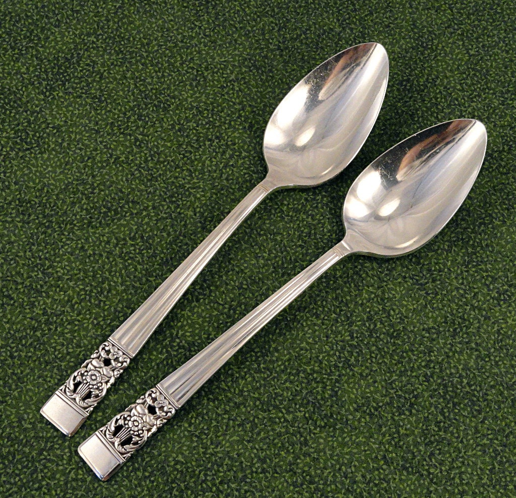 Pair Coronation Art Deco Small Serving Spoons Tablespoons Oneida ... Pair Coronation Art Deco Small Serving Spoons Tablespoons Oneida ...