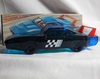 Vintage Avon Stock Car Racer Decanter/Bottle FULL of Wild Country After Shave