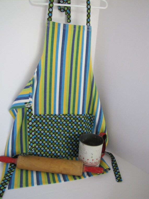 Striped apron kids apron childrens apron by SweetPeaskidskrafts
