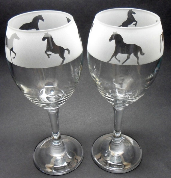Horse Design Engraved Wine Glasses
