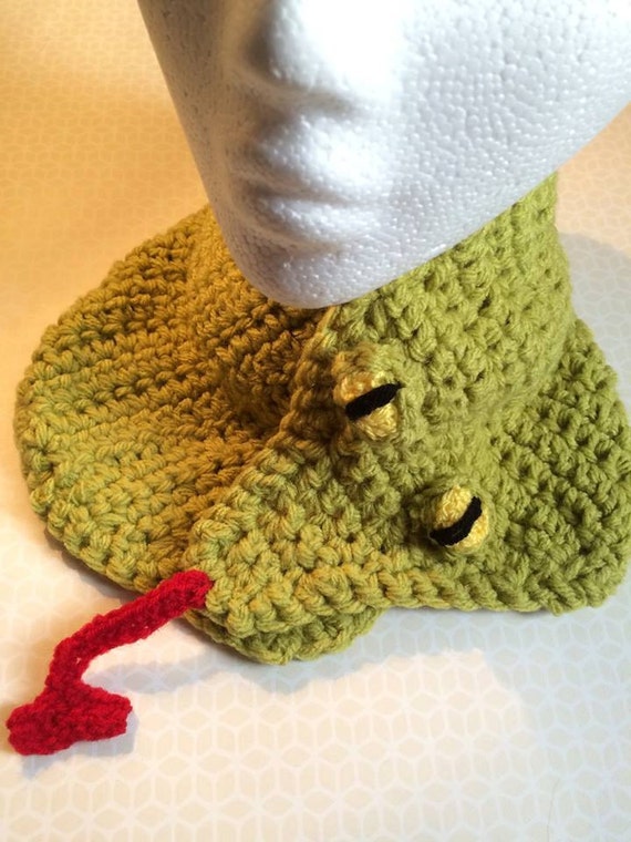 Crochet snake scarf Green scarf crochet scarf novelty