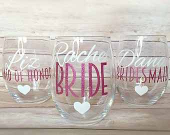 SET OF 5, bridesmaids cups, bachelorette cups, wedding cups, initial wine glasses, custom wine glass, custom wedding gift, bachelorette cup