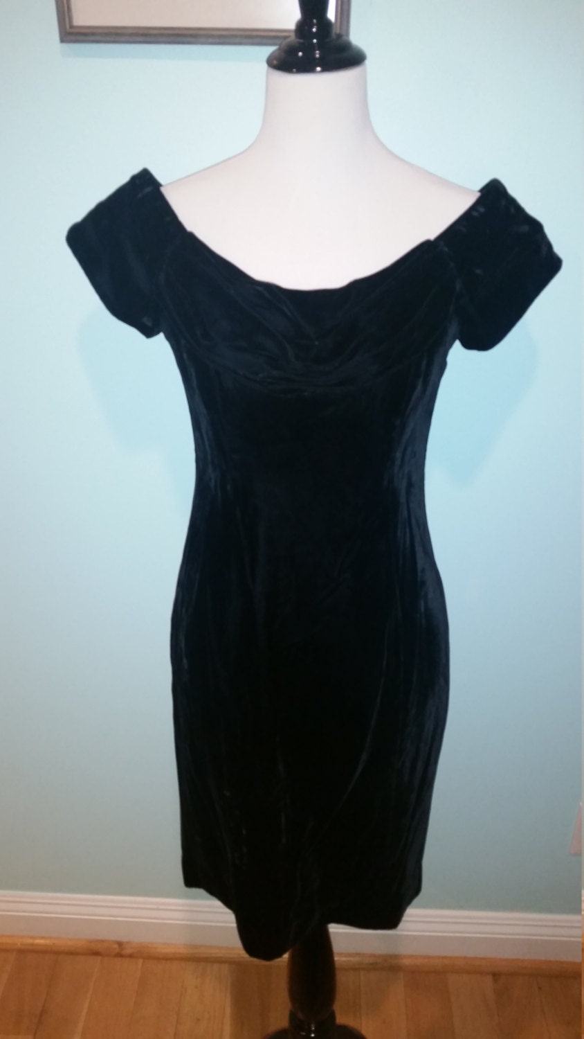 Vintage Black Velvet Cocktail Dress with by VioletCherryVintage