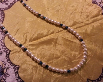1920's/Flapper Style Long Pearl/Crystal Necklace