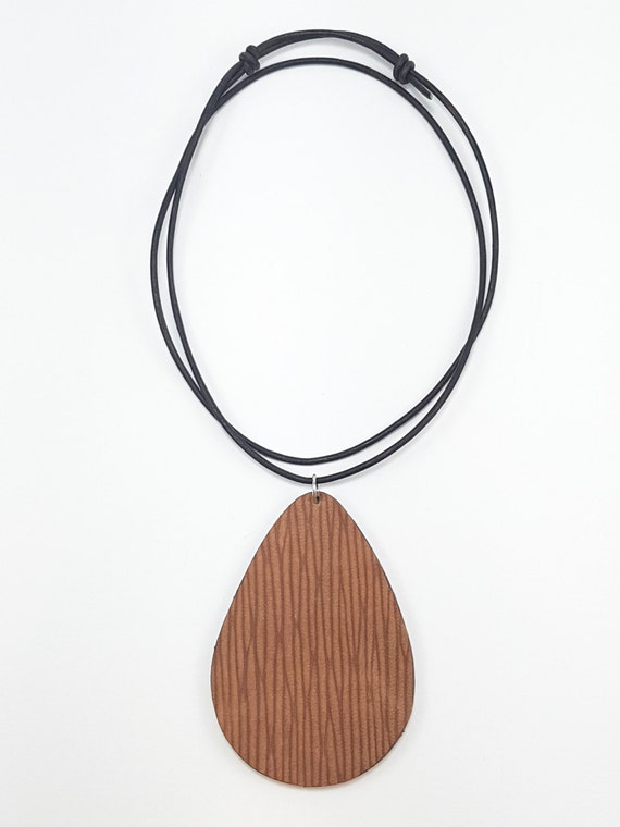 Wood Grain Leather Pendant Necklace