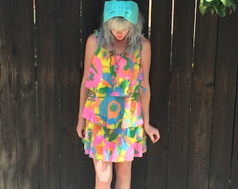 1960s Dress // 60s Mod // Romper // Playsuit // Boho Clothing // Hippie Clothes // Festival Fashion // Floral Print // Twiggy // XXS XS