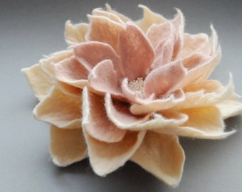 Felted Flower Brooch, Felt Flower Brooch, Jasmine Cream Blush Pink Felt Flower Brooch