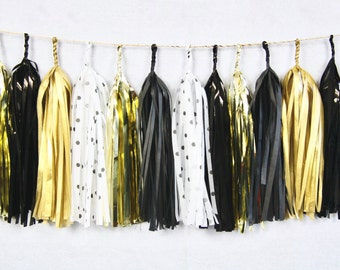 Black and Gold New Years Eve Tassel Garland, NYE 2017, Black and Gold Wedding Decor,Party Photo Booth Prop, Bachelorette Party Decoration