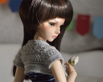 Minifee clothes.Handknitted cardigan with short sleeves