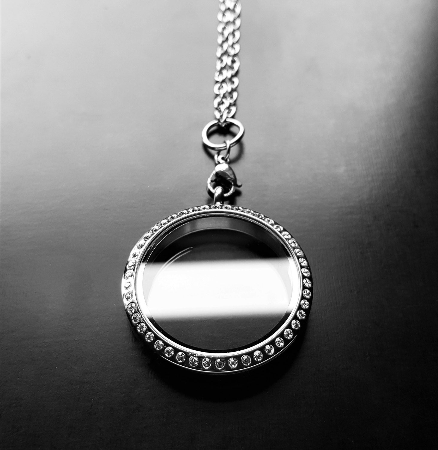 Extra Large Silver Floating Locket35mmTwist by PrettyPalazzo