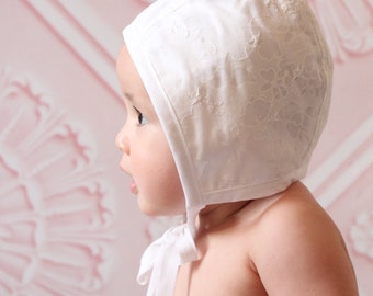 White Pearl Modern Bonnet