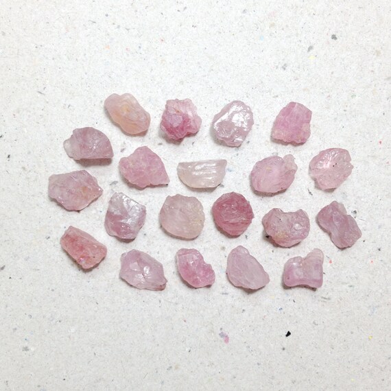 Rough pink spinel crystal raw spinel lot // B1818