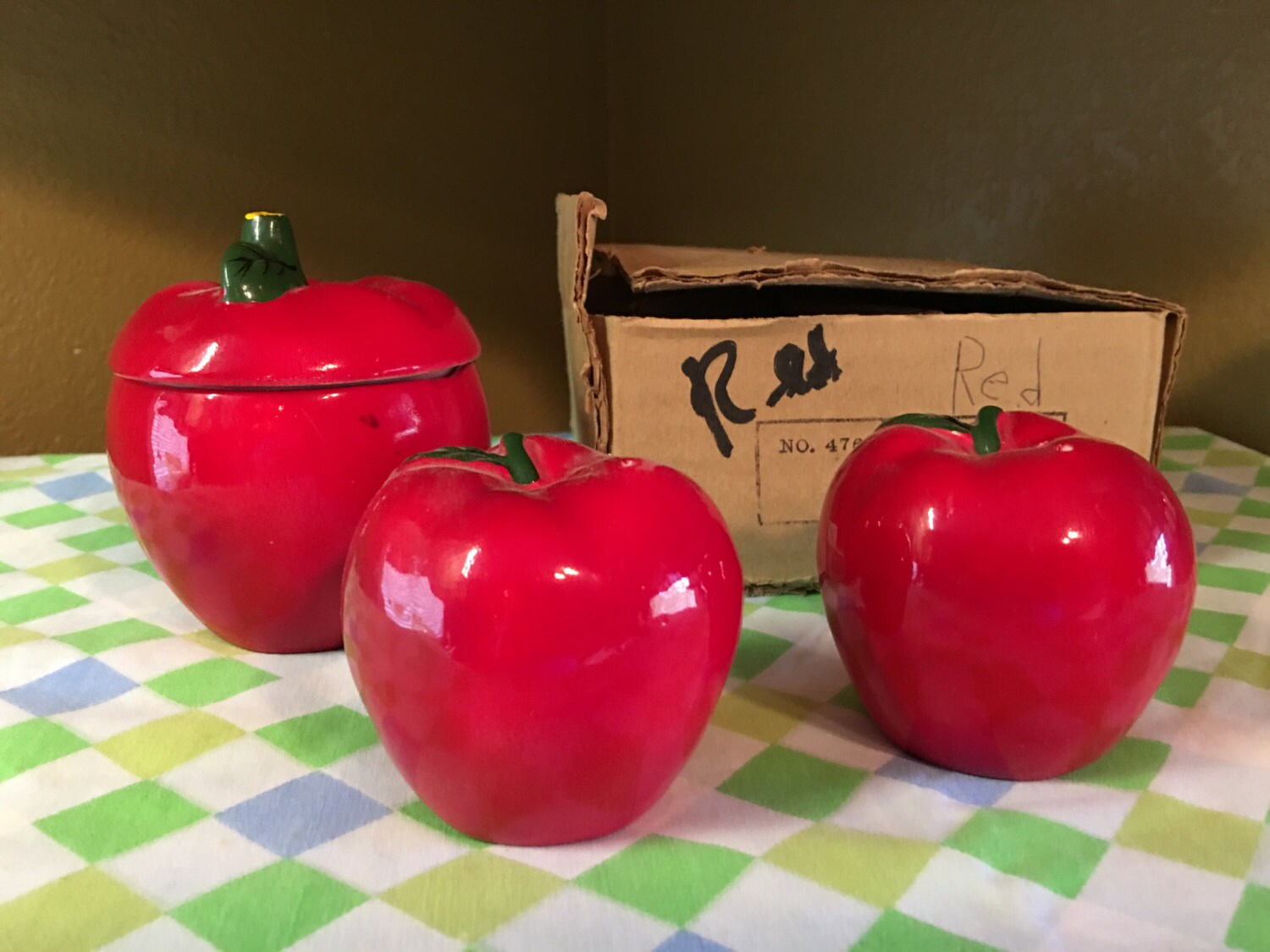 Made in Japan Apples SaltPepper/sugar bowl