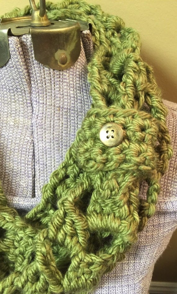 Chunky Olive Green Infinity Scarf