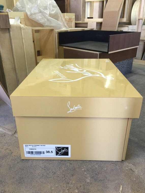 boite a chaussure louboutin geante boite a chaussure louboutin geante