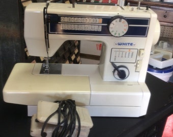 WHITE heavy duty free arm used sewing machine model 999F