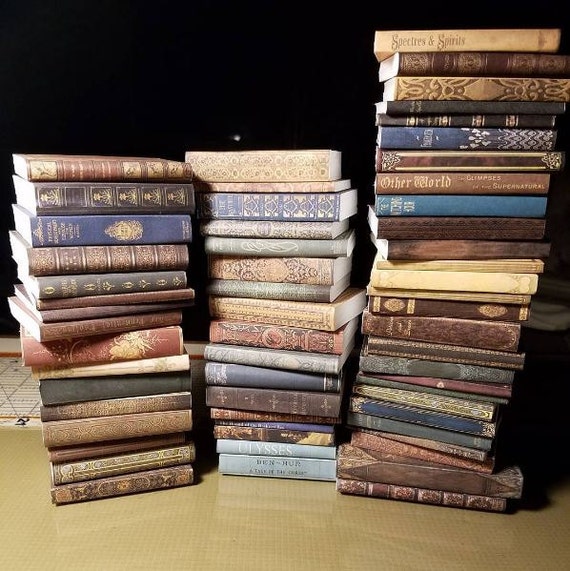 Random Shelf Fillers 1/4 Scale Faux Book Collection