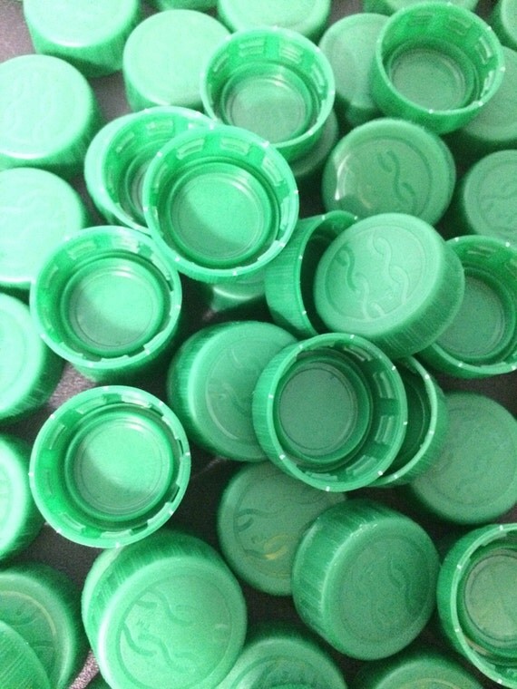 100 Count Green Plastic Water Bottle Caps Dasani Lids Craft Art Kid Crafting Christmas