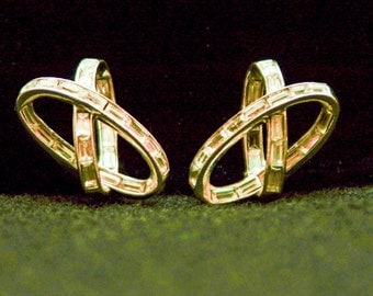 Vintage Rhinestone Infinity Clip Earrings 5439
