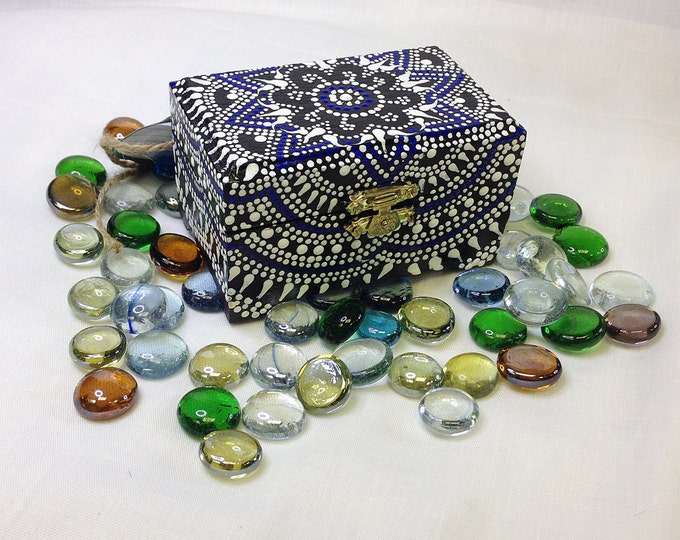 Designer jewelry box, Unique jewelry box, elegant jewelry box, creative jewelry box, handmade jewelry box, Single copy,