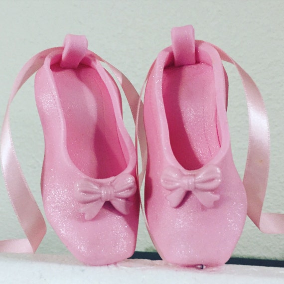 ballet slipper cake topper edible ballet shoes slippers cake topper by bbcaketoppers ballet slipper cake topper edible ballet shoes slippers cake topper by bbcaketoppers