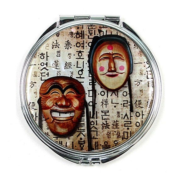 Korea traditional Hunminjeongeum hand mirror South by cocoworld
