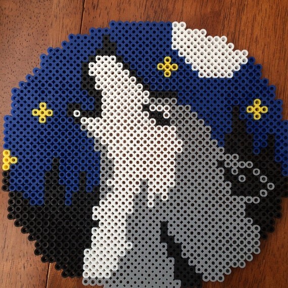 Wolf Perler Art by BeadologyDesigning on Etsy