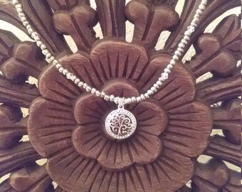 Family tree necklace
