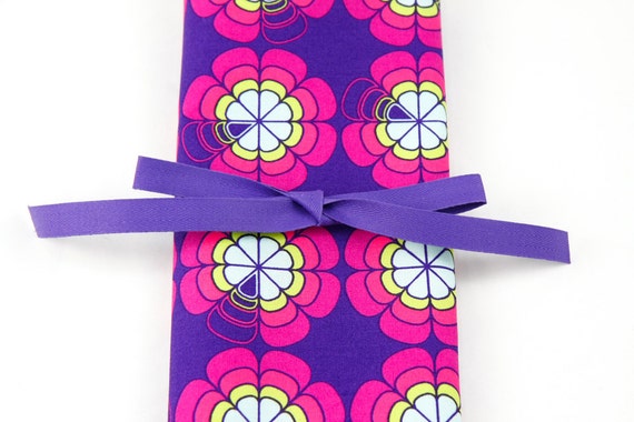 Short Knitting Needle Organizer Case - Love Me Knot - 24 purple pockets for circular, double pointed, interchangeable or travel