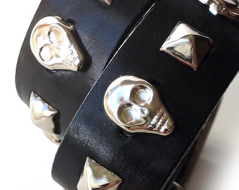 Black Leather Dog Collar with Silver Skulls and Studs, Size Large Dog to fit a 18-21 Neck, OOAK
